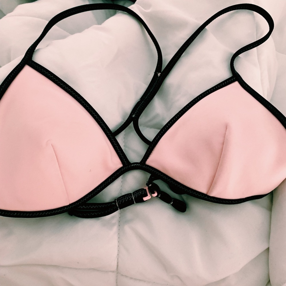 Victoria Secret Baby Pink Bikini Top 💗